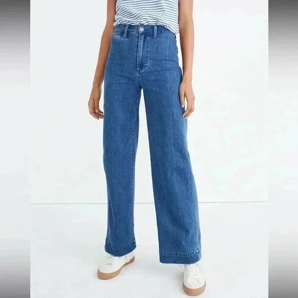 Madewell High-Rise Wide-Leg Jeans in Classic Blue - Picture 4 of 10
